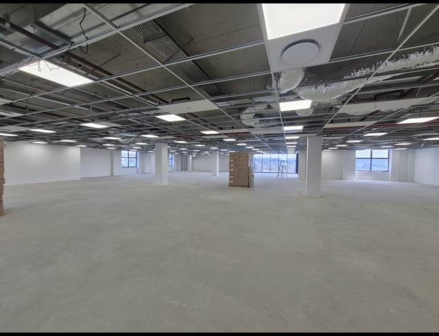 883M² OFFICE TO LET IN GLENADRIENNE